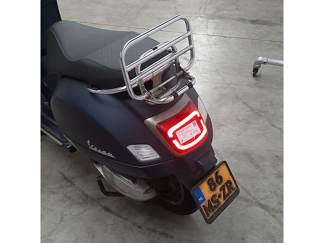 Motorscooter, piaggio, gts 300, 2023 - afbeelding 22 van  29