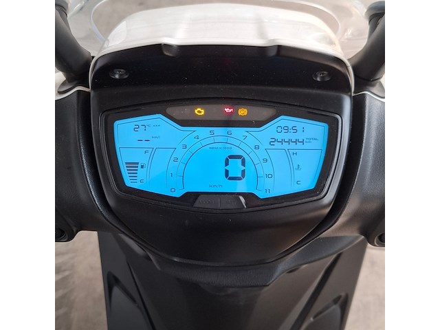 Motorscooter, piaggio, medley 125, 2022 - afbeelding 15 van  20