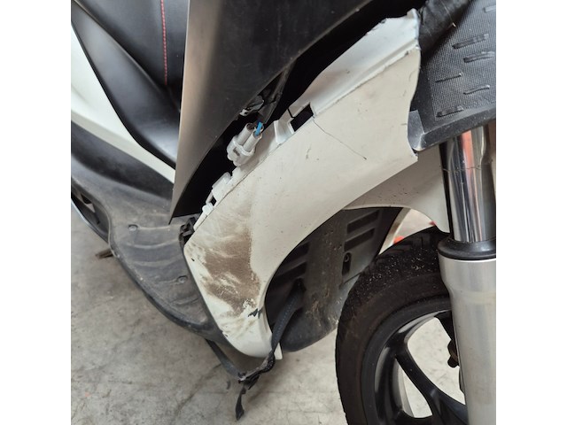 Motorscooter, piaggio, medley 125, 2022 - afbeelding 18 van  20