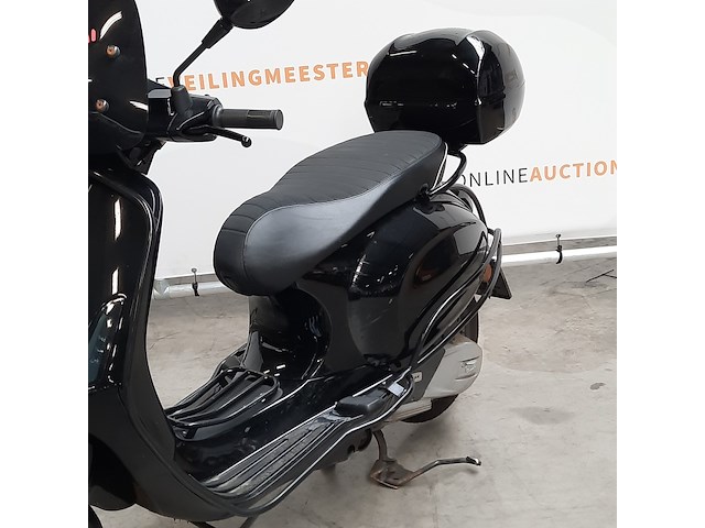 Motorscooter, piaggio, primavera 125 abs, 2019 - afbeelding 8 van  19