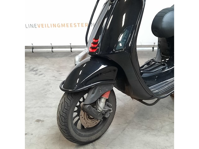 Motorscooter, piaggio, primavera 125 abs, 2019 - afbeelding 10 van  19