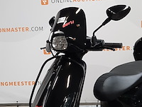 Motorscooter, piaggio, primavera 125 abs, 2019 - afbeelding 11 van  19
