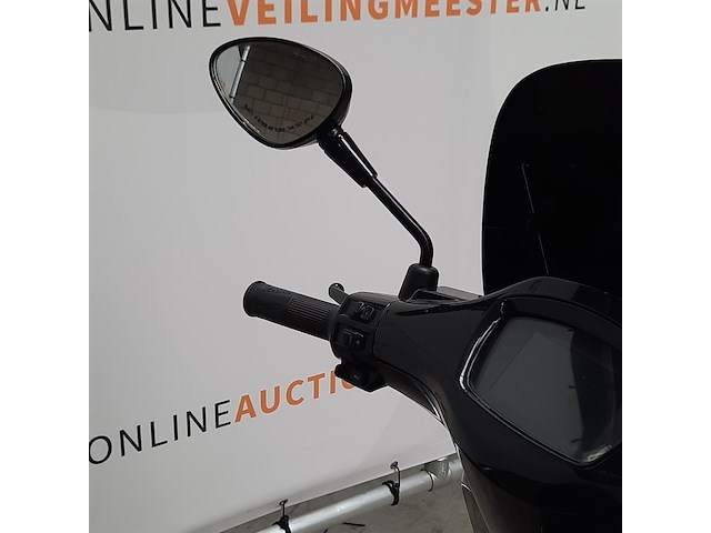 Motorscooter, piaggio, primavera 125 abs, 2019 - afbeelding 17 van  19