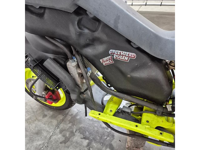 Motorscooter, piaggio, runner - afbeelding 21 van  22