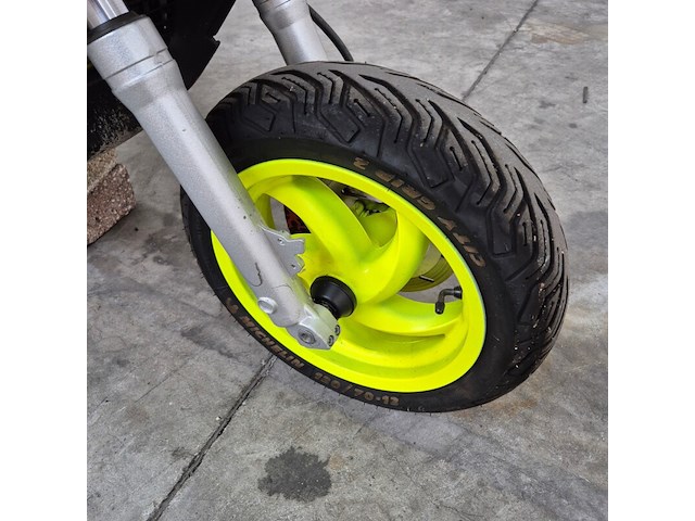 Motorscooter, piaggio, runner - afbeelding 4 van  22