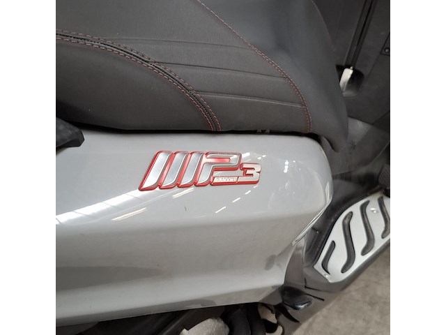 Motorscooter, piaggio, scooter - 300 mp3 hpe, 2020 - afbeelding 8 van  50