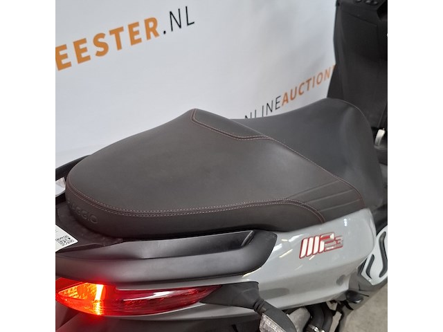 Motorscooter, piaggio, scooter - 300 mp3 hpe, 2020 - afbeelding 9 van  50