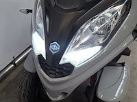 Motorscooter, piaggio, scooter - 300 mp3 hpe, 2020 - afbeelding 35 van  50