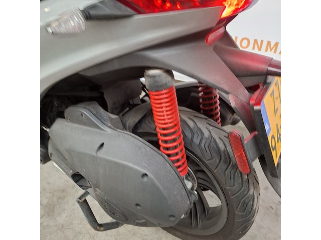 Motorscooter, piaggio, scooter - 300 mp3 hpe, 2020 - afbeelding 42 van  50