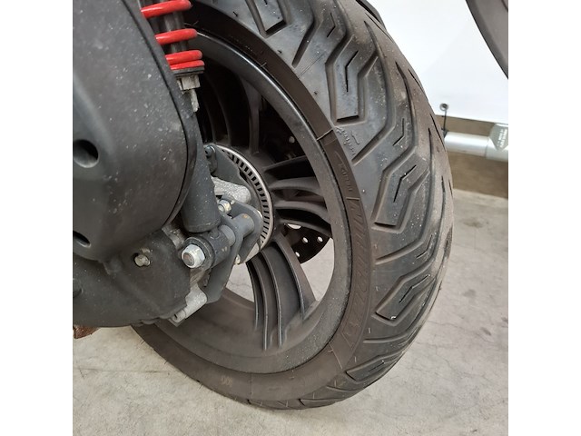 Motorscooter, piaggio, scooter - 300 mp3 hpe, 2020 - afbeelding 44 van  50