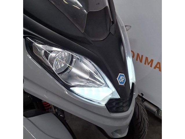 Motorscooter, piaggio, scooter - 300 mp3 hpe, 2020 - afbeelding 48 van  50