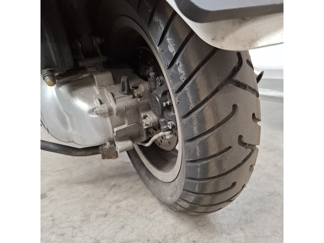 Motorscooter, piaggio, scooter gts 300 i.e. super, 2010 - afbeelding 24 van  31