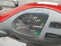 Motorscooter, piaggio, sfera - afbeelding 11 van  24