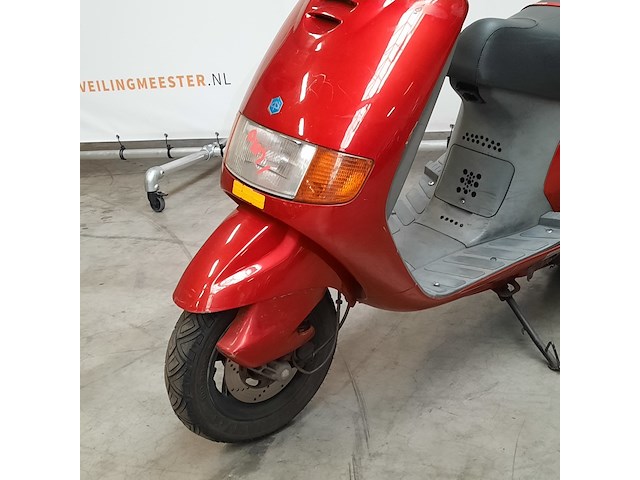 Motorscooter, piaggio, sfera - afbeelding 14 van  24