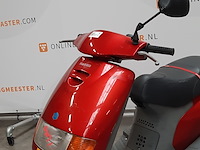 Motorscooter, piaggio, sfera - afbeelding 15 van  24