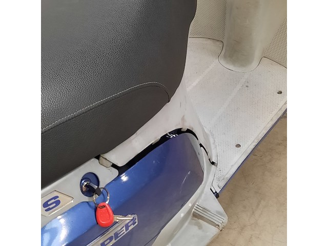 Motorscooter, piaggio, skipper - afbeelding 3 van  27