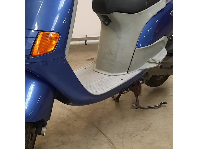 Motorscooter, piaggio, skipper - afbeelding 5 van  27