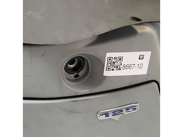 Motorscooter, piaggio, skipper - afbeelding 17 van  27