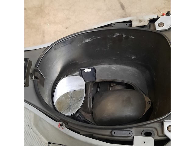 Motorscooter, piaggio, skipper - afbeelding 19 van  27