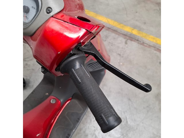 Motorscooter, piaggio, skipper - afbeelding 3 van  29