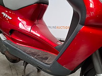 Motorscooter, piaggio, skipper - afbeelding 28 van  29