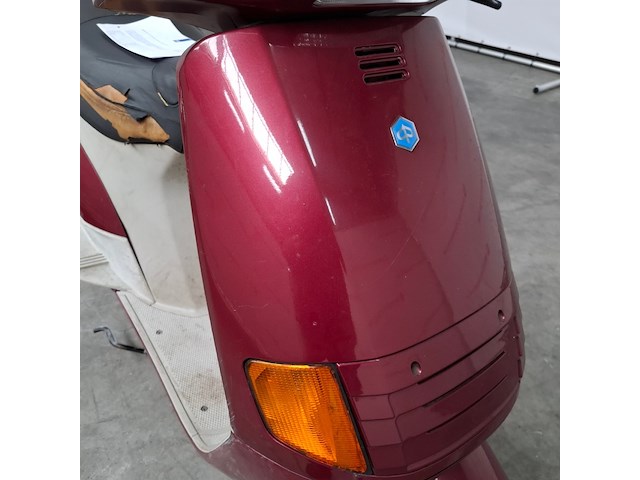 Motorscooter, piaggio, skr 125, 1993 - afbeelding 24 van  29