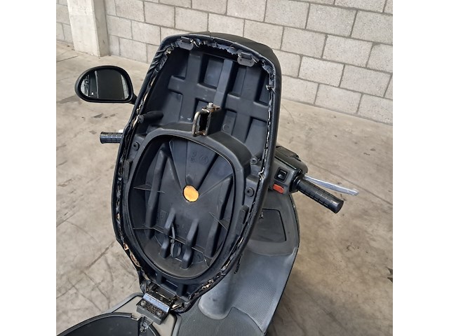 Motorscooter, piaggio, skr 125 - afbeelding 20 van  68