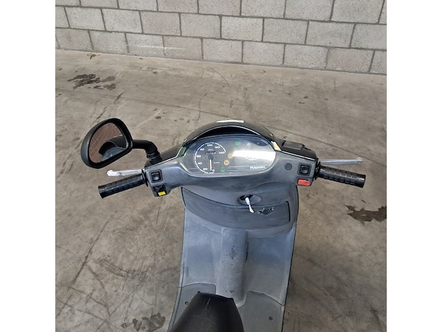 Motorscooter, piaggio, skr 125 - afbeelding 39 van  68