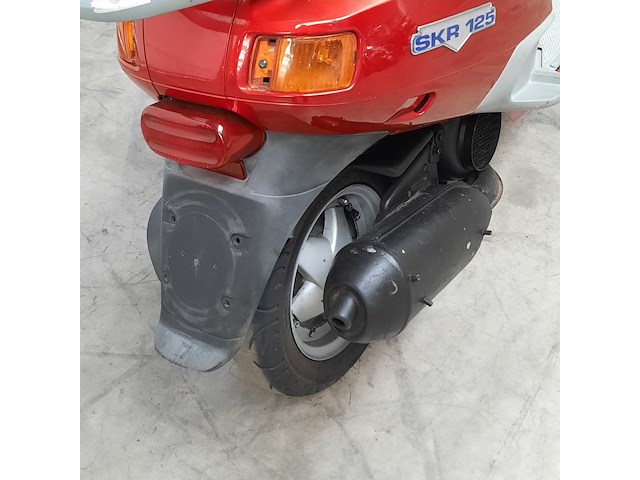 Motorscooter, piaggio, skr 125 - afbeelding 2 van  32