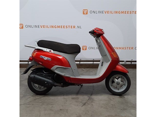 Motorscooter, piaggio, skr 125 - afbeelding 1 van  32