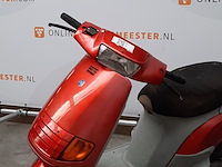 Motorscooter, piaggio, skr 125 - afbeelding 13 van  32