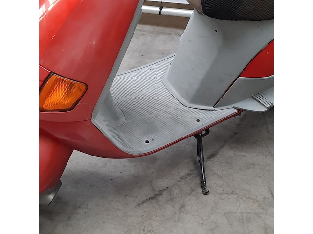 Motorscooter, piaggio, skr 125 - afbeelding 14 van  32