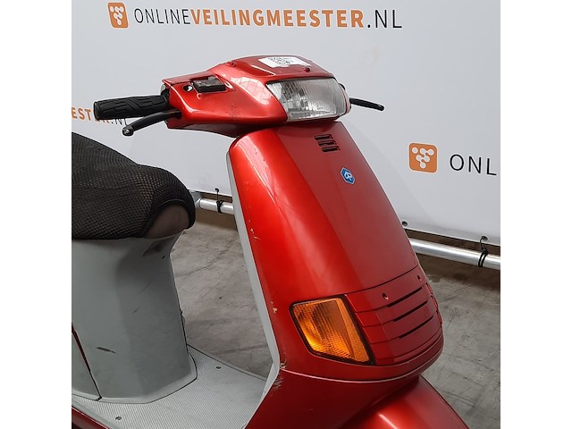 Motorscooter, piaggio, skr 125 - afbeelding 28 van  32