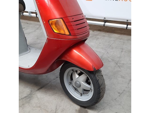 Motorscooter, piaggio, skr 125 - afbeelding 29 van  32