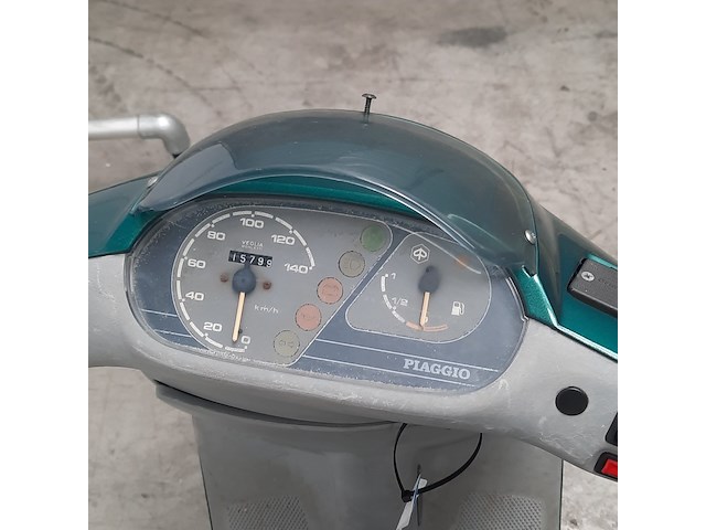 Motorscooter, piaggio, skr 125 - afbeelding 4 van  32