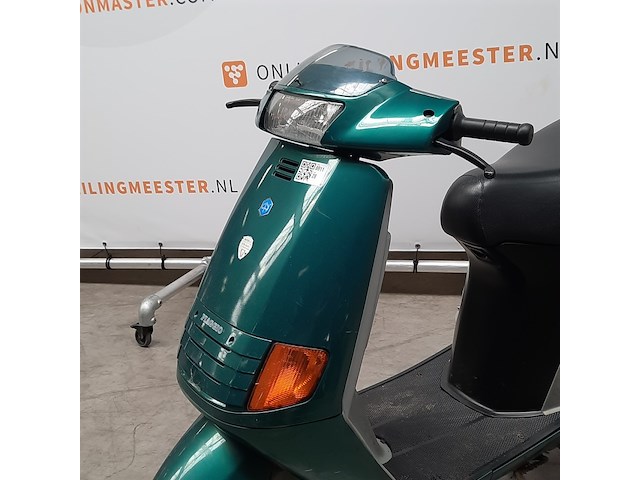 Motorscooter, piaggio, skr 125 - afbeelding 8 van  32