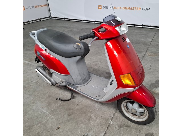 Motorscooter, piaggio, skr 125 - afbeelding 12 van  25