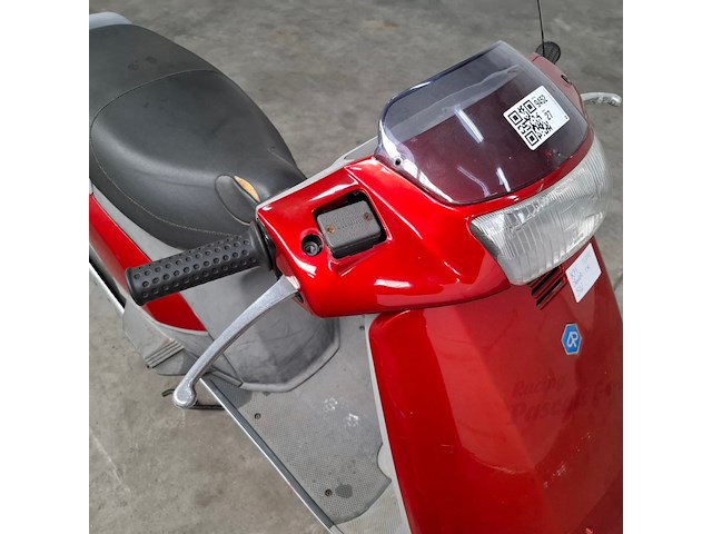 Motorscooter, piaggio, skr 125 - afbeelding 19 van  25