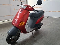 Motorscooter, piaggio, skr 125 - afbeelding 18 van  23
