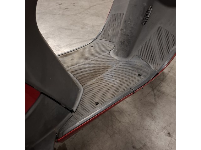 Motorscooter, piaggio, skr125 - afbeelding 16 van  30