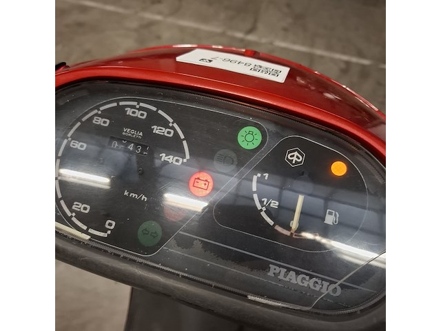 Motorscooter, piaggio, skr125 - afbeelding 22 van  30