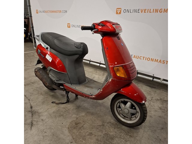 Motorscooter, piaggio, skr125 - afbeelding 23 van  30