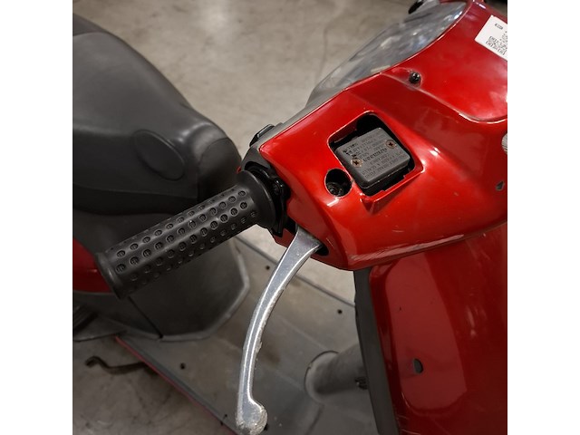 Motorscooter, piaggio, skr125 - afbeelding 19 van  30