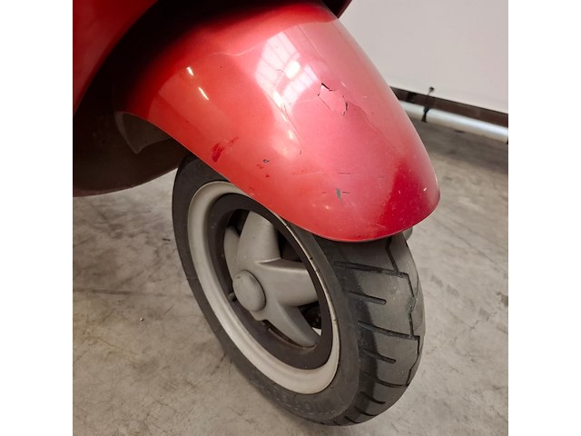 Motorscooter, piaggio, skr125 - afbeelding 28 van  30