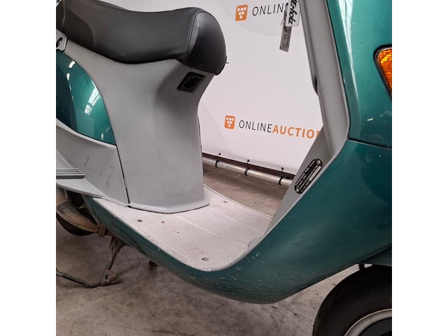 Motorscooter, piaggio, skr125 - afbeelding 31 van  33