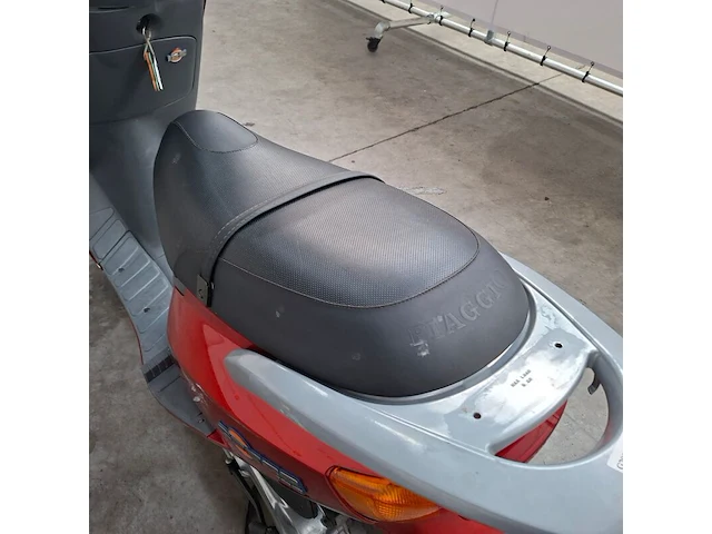 Motorscooter, piaggio, spera 125 - afbeelding 10 van  25