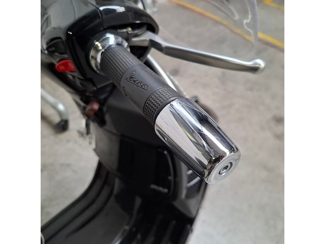 Motorscooter, piaggio, vespa gts 300, 2019 - afbeelding 2 van  29