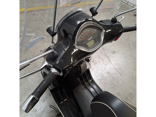 Motorscooter, piaggio, vespa gts 300, 2019 - afbeelding 15 van  29