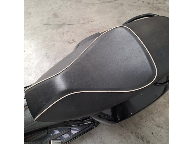 Motorscooter, piaggio, vespa scooter gts 125 i.e. super, 2012 - afbeelding 17 van  35