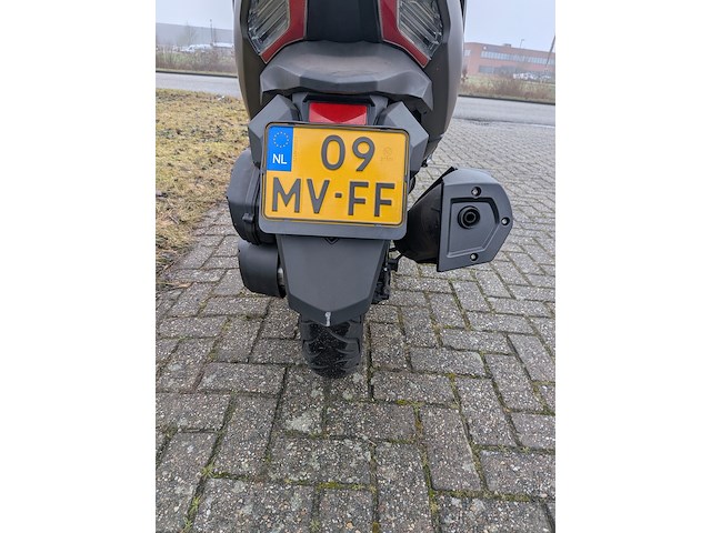 Motorscooter, trmotor, t-10 cl125t, 2024 - afbeelding 34 van  44